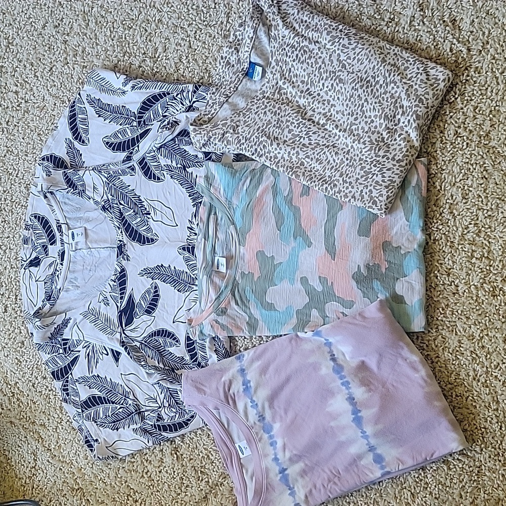 (4) Old Navy Luxe Shirts